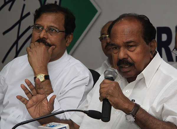 ಗುಜರಾತ್ ಚುನಾವಣೆಯಲ್ಲಿ ಬಿಜೆಪಿಗೆ ಭಾರೀ ಮುಖಭಂಗ ಖಚಿತ: ವೀರಪ್ಪ ಮೊಯ್ಲಿ